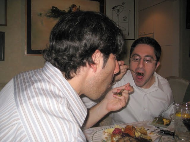 Lee eats oysters again for the first time in 16 years! (Steve does not.)