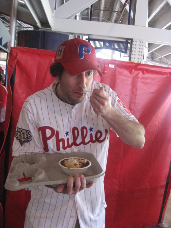 Lee eats Ben’s Chili (2010 Opening Day @ Nationals Stadium)