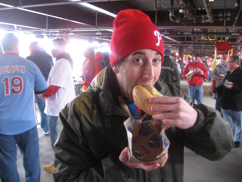 Lee eats a South Philly hot dog (Opening Day 2011)