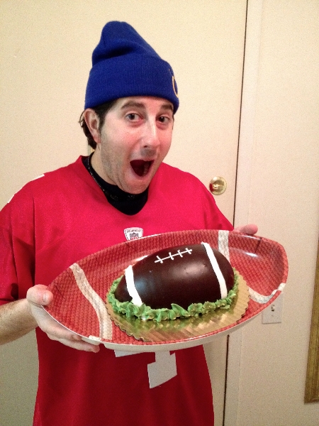 Lee eats Super Bowl XLVII Cake!