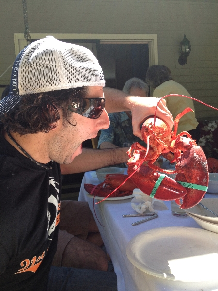 Lee eats lobster (Massachusetts)