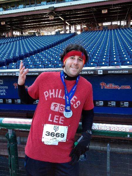 Lee shrugs post-Phillies 5k (Philly)